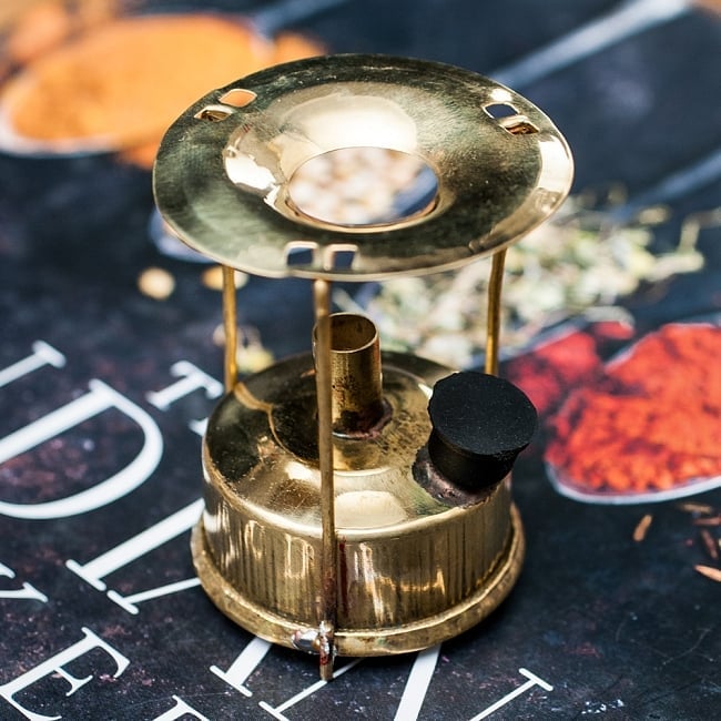 【フルセット】ミニチュア版 インドのキッチンセットの商品写真 4枚目 インドのアンティクークコンロ - ミニチュアの写真です