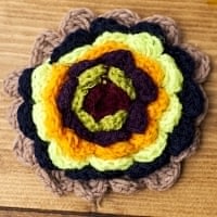 手作り毛糸のお花ブローチの商品写真