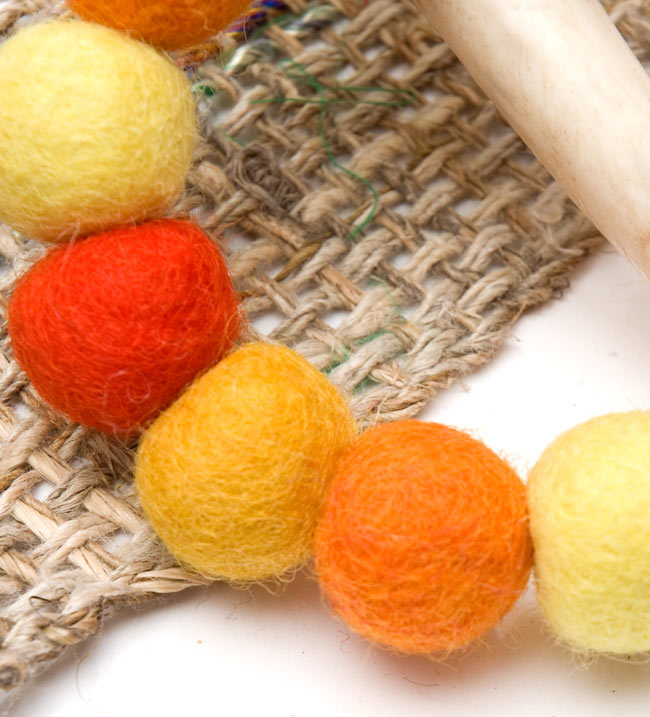 〔20cm〕★犬の首輪・猫首輪★手作りフェルト!ワンにゃんネックレス - トロピカル 2 - 拡大してみたとろこです。ふんわりとしながら、押すと弾力があり意外と丈夫です!色合いと風合いもとってもかわいいです。