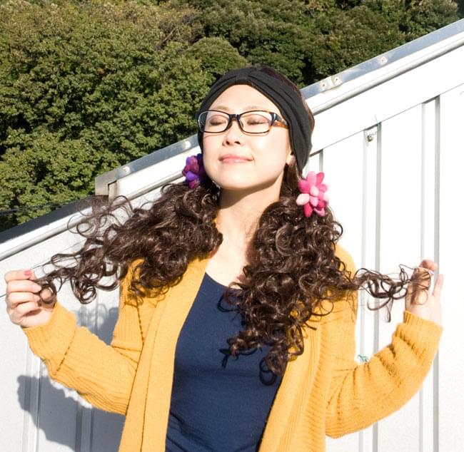 モコモコフェルトのお花のヘアゴム 【オレンジ系】 7 - 2つに結んでみました。