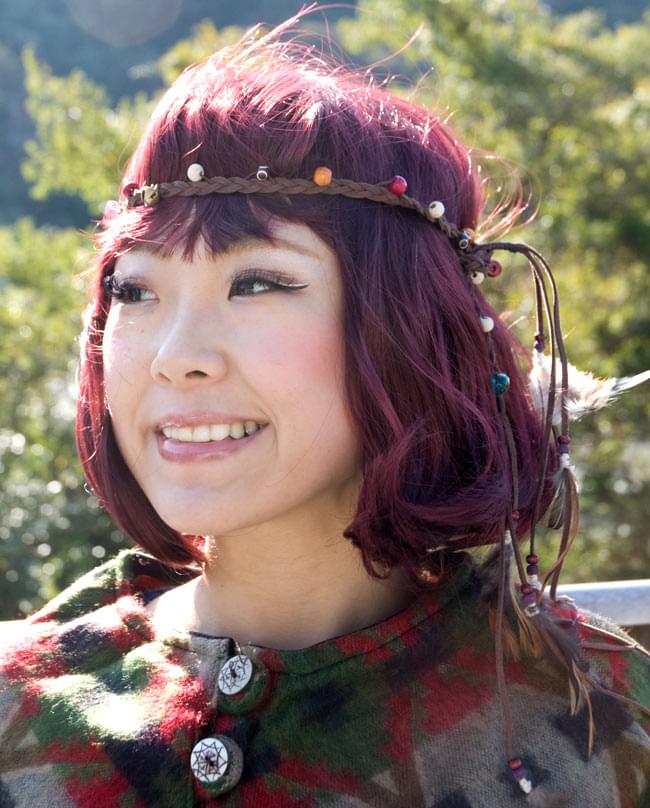 3通り楽しめる!ヒッピーヘアバンド 【茶】の商品写真 6枚目 実際に付けてみました。可愛いですよ〜!