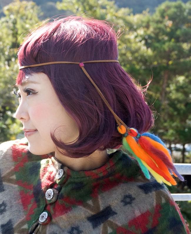 何通りも楽しめる!ヒッピーヘアバンド 【フェルト・赤系】 7 - 実際に付けてみるとこんな感じです。
