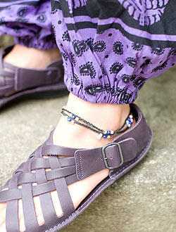 カラフルビーズのシンプルアンクレット　赤系アソート - サブ5