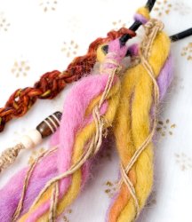 フェルトのヒッピーヘアゴム 【パープル・ピンク系】の商品写真