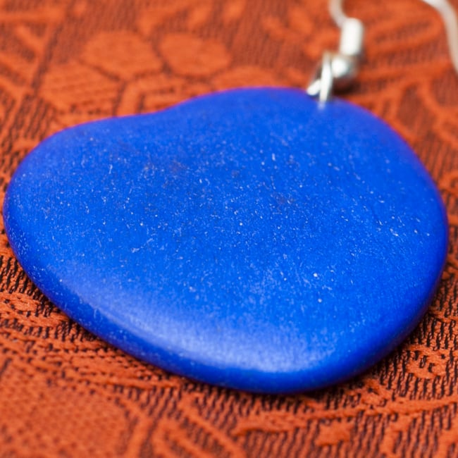 ハート型のボーンピアス【両耳ペア】 3 - 角度を変えてみてみました。