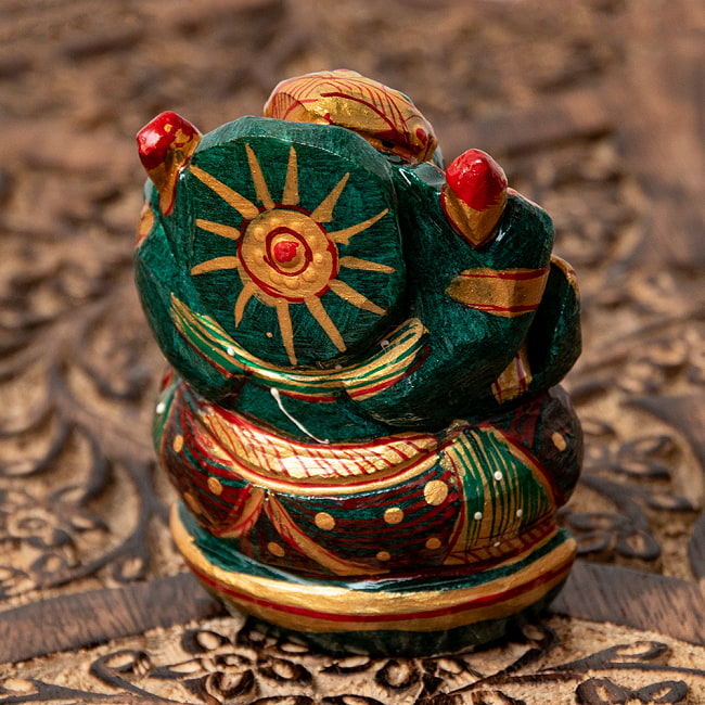 【一点物】手彫りのマルガジ・ガネーシャ（インド翡翠） - 約168g 6 - 背中側も美しくペイントされています。