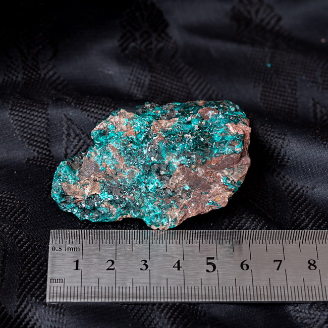 〔一点物〕ダイオプテーズ　翠銅鉱　原石　天然石　コンゴ産〔75g〕 5 - ものさしとのサイズ比較です