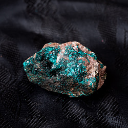 〔一点物〕ダイオプテーズ　翠銅鉱　原石　天然石　コンゴ産〔72g〕 - サブ2