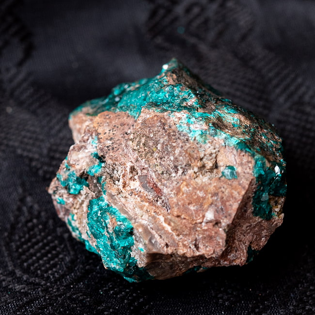 〔一点物〕ダイオプテーズ　翠銅鉱　原石　天然石　コンゴ産〔72g〕 4 - とても雰囲気があります