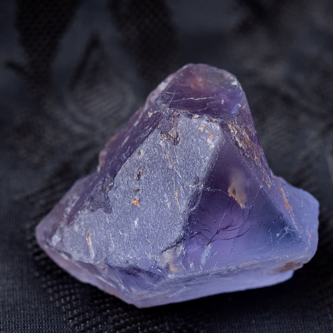 一点物〕ネオンフローライト 蛍石 原石 天然石 アルゼンチン産〔75g
