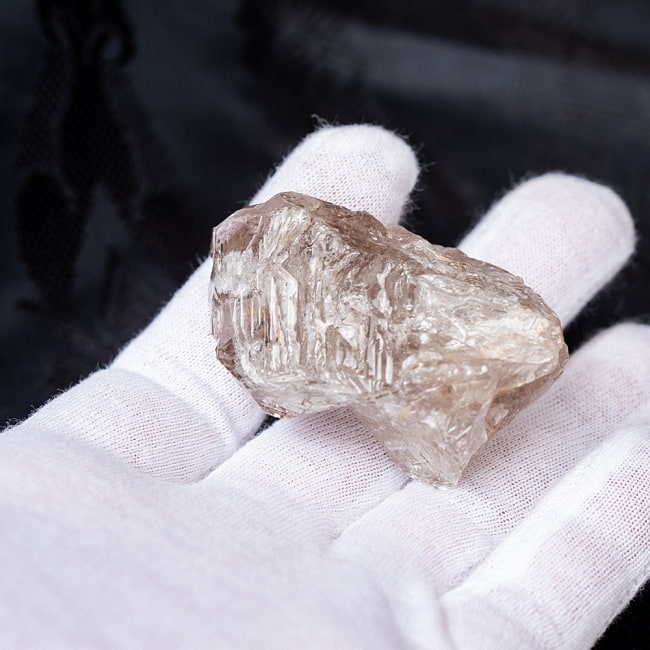 〔一点物〕ダイヤモンドクォーツ　ダイヤモンド水晶　原石　天然石〔43g〕 6 - このくらいのサイズ感となります