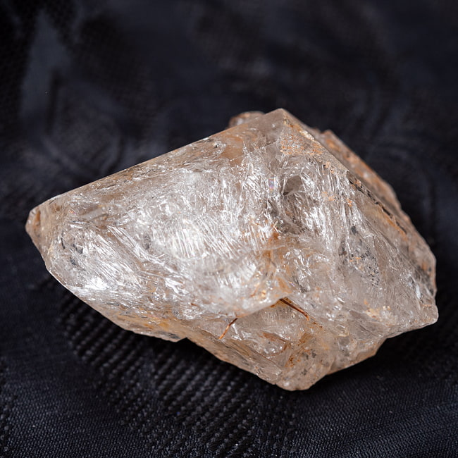 〔一点物〕ダイヤモンドクォーツ　ダイヤモンド水晶　原石　天然石〔96g〕 2 - 別の角度からの写真です