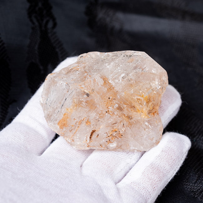 〔一点物〕ダイヤモンドクォーツ　ダイヤモンド水晶　原石　天然石〔96g〕 6 - このくらいのサイズ感となります