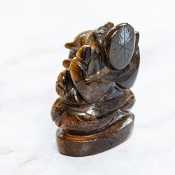 【一点物・天然石】手彫りのヴャーグラ・ネートラ・ラトナ・ガネーシャ - タイガーアイ 約94g - サブ5