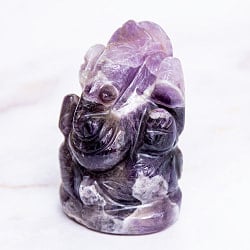 【一点物・天然石】手彫りのジャームニー・ラトナ・ガネーシャ - アメジスト 約140g - サブ4