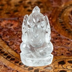 【一点物・天然石】手彫りのクリスタル・ガネーシャ - 水晶 約71g
