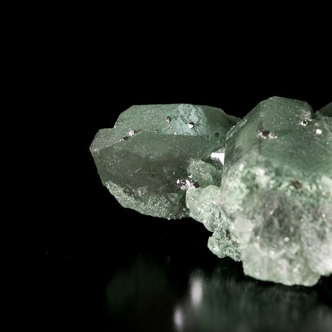 【一点物】 ヒマラヤ水晶原石 【43.5g】クラスター・クローライト・セルフヒールド・ルチル 4 - 拡大写真です。わずかですがルチルも確認出来ます