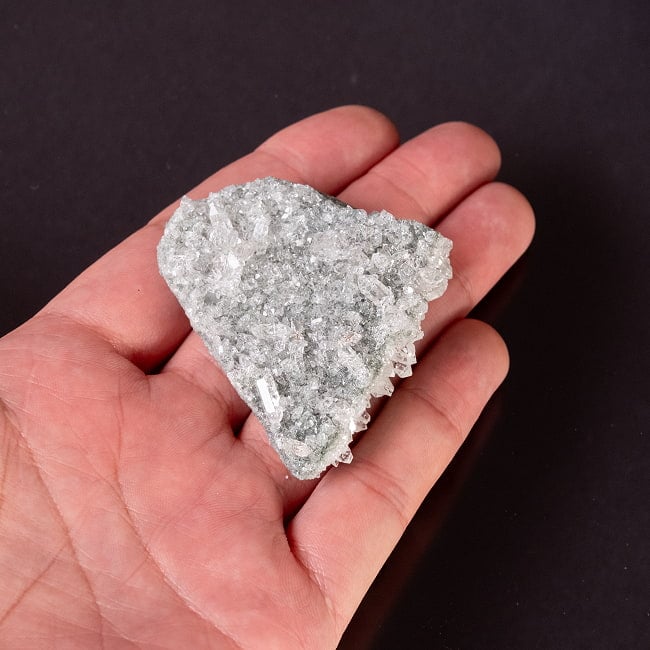 【一点物】 ヒマラヤ水晶原石 【56g】クラスター・透明 6 - このくらいのサイズ感になります