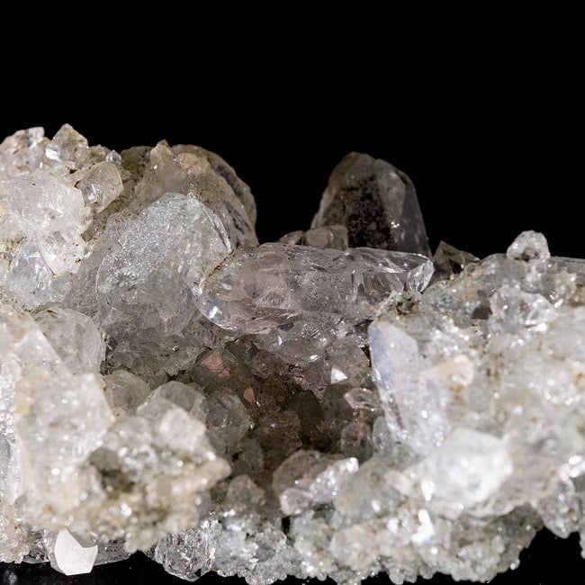 【一点物】 ヒマラヤ水晶原石 【74g】クラスター・クローライト 6 - 拡大写真です。母岩も薄く存在感があります