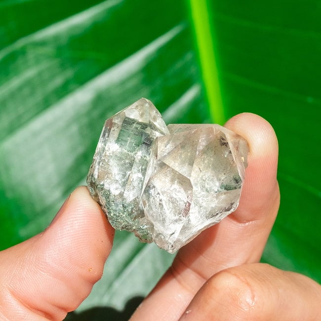 【一点物】 ヒマラヤ水晶原石 【28g】クラスター・透明・セルフヒールド・バーコード・タビー 7 - 太陽光にかざすと美しさが際立ちます