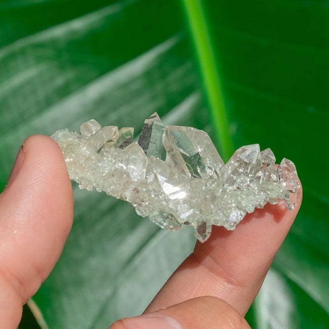 【一点物】 ヒマラヤ水晶原石 【18g】クラスター・透明・レシーバー・タビー・ダブルポイント・バーコード 7 - 太陽光にかざすと美しさが際立ちます