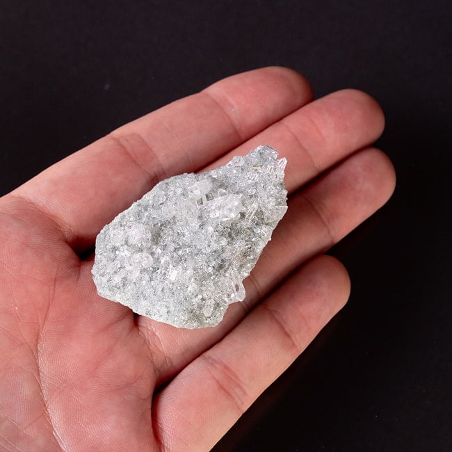 【一点物】 ヒマラヤ水晶原石 【38.5g】クラスター・透明 7 - このくらいのサイズ感になります