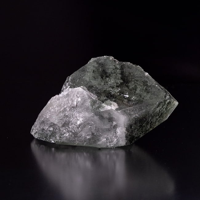 【一点物】 ヒマラヤ水晶原石 【173g】ポイント・クローライト・貫入り・タビー・バーコード・レインボーの写真