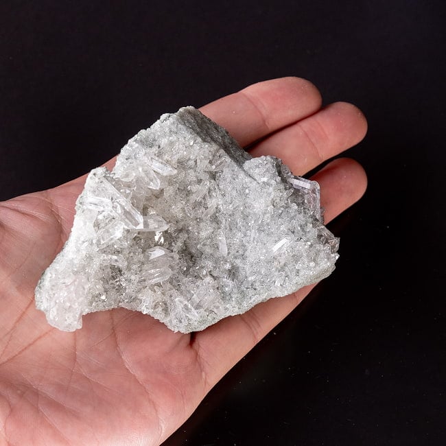 【一点物】 ヒマラヤ水晶原石 【192g】クラスター・透明・レインボー 7 - このくらいのサイズ感になります