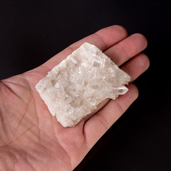 【一点物】 ヒマラヤ水晶原石 【101g】クラスター・透明・タビー・タイムリンク・レインボー 6 - このくらいのサイズ感になります