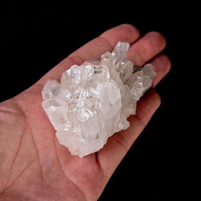 【一点物】 ヒマラヤ水晶原石 【208g】クラスター・透明・レシーバー・バーコード・レインボー 7 - このくらいのサイズ感になります