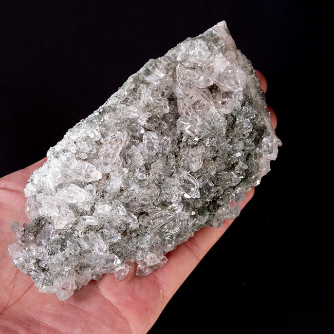 【一点物】 ヒマラヤ水晶原石 【425.5g】クラスター・透明・ダブルポイント・レシーバー・レインボー 7 - このくらいのサイズ感になります