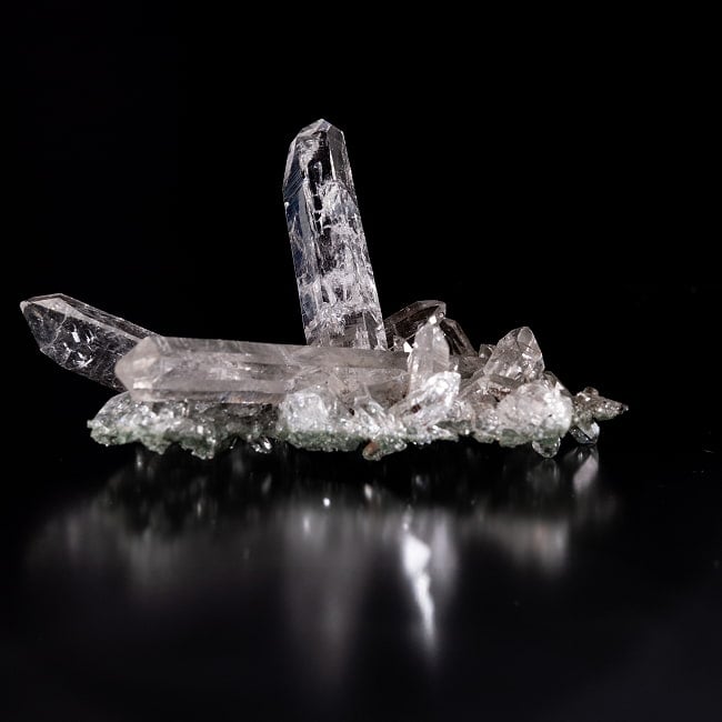 【一点物】 ヒマラヤ水晶原石 【196.5g】クラスター・透明・クローライト・バーコード・レインボー 2 - 別角度からの写真です