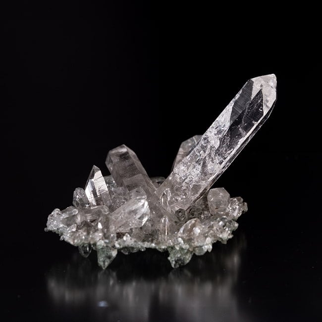 【一点物】 ヒマラヤ水晶原石 【196.5g】クラスター・透明・クローライト・バーコード・レインボー 4 - 別角度からの写真です