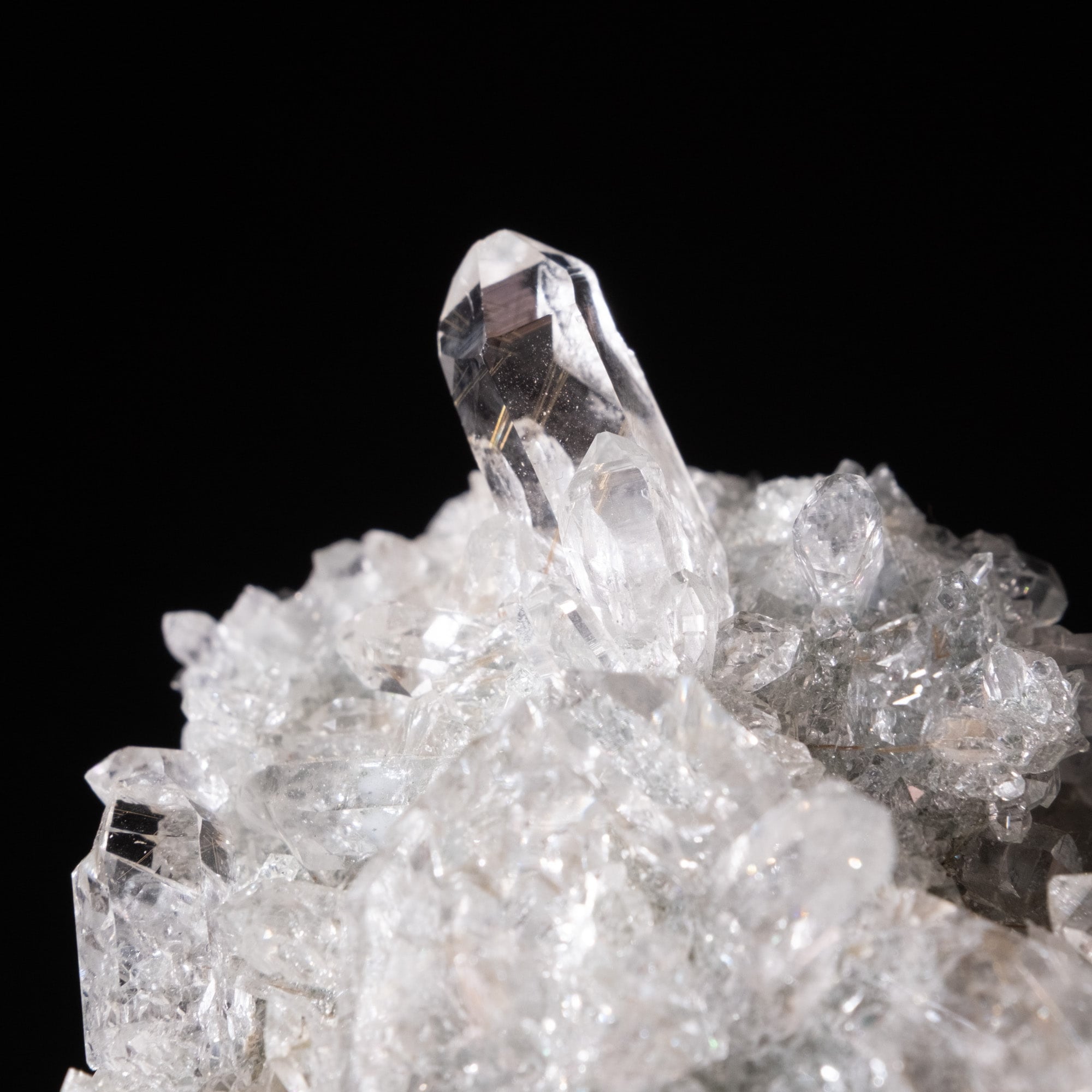 【一点物】 ヒマラヤ水晶原石 【 83g】ルチル・透明度・クラスター・タビー・バーコード 5 - 拡大写真です。ルチルが内包されているのが確認出来ます