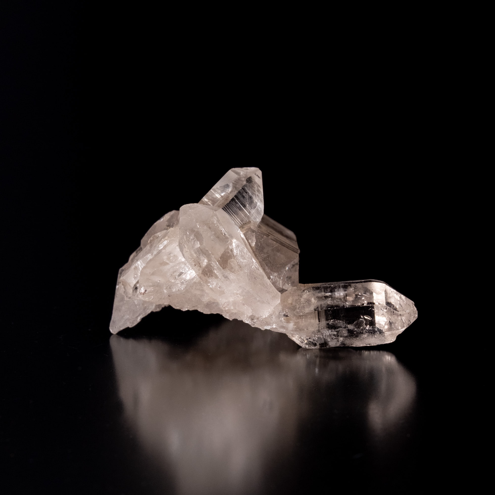 【一点物】 ヒマラヤ水晶原石 【 50.5g】透明度・セルフヒールド・貫入・バーコード・レインボー 4 - 別角度からの写真です