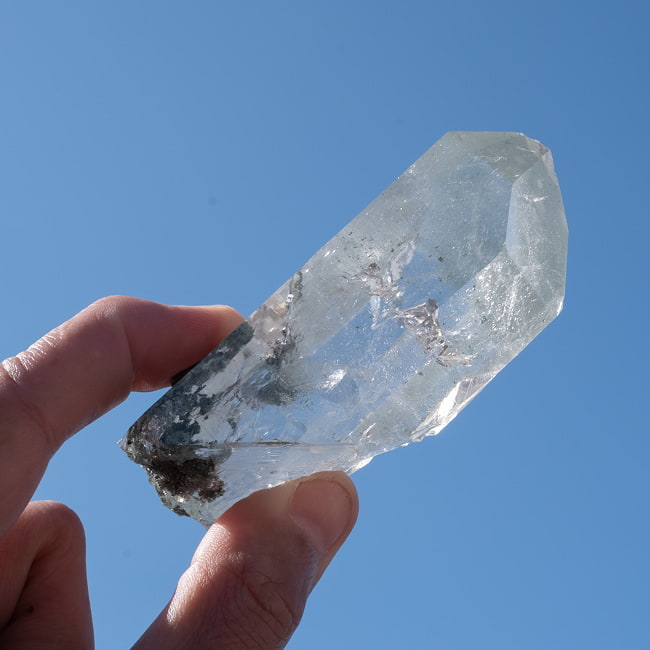 【一点物】 ヒマラヤ水晶原石 【221g】ルチル・クローライト・透明・バーコード・セルフヒールド 99 -