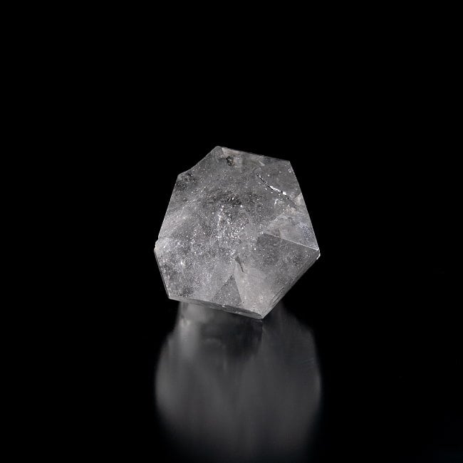 【一点物】 ヒマラヤ水晶原石 【170.5g】透明・ポイント・貫入・セルフヒールド・タビー・バーコード 2 - 別角度からの写真です