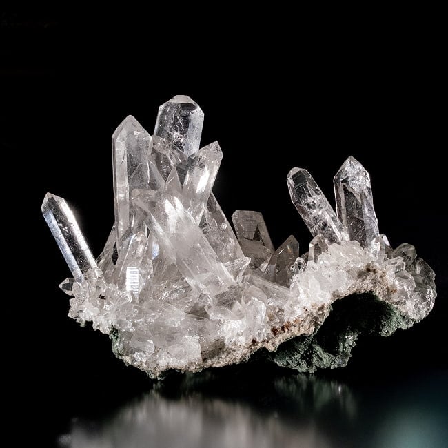 【一点物】 ヒマラヤ水晶原石 【2778g】透明・クラック・クラスター 4 - 別角度からの写真です