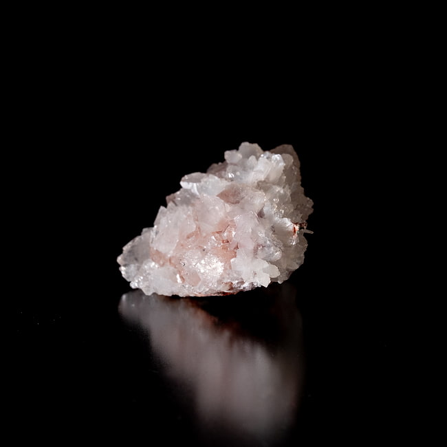 【一点物】 レッドアポフィライト原石 【38.5g】稀少石インド産・クラスター 2 - 別角度からの写真です