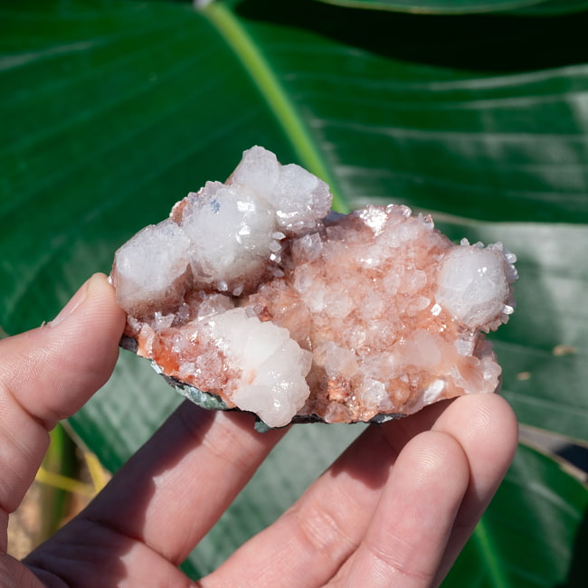 【一点物】 レッドアポフィライト原石 【145.5g】稀少石インド産・クラスターの写真クリスタル,ヒマラヤ産,原石,天然石,一点物,水晶,浄化,パワーストーン,クラスター,クォーツ