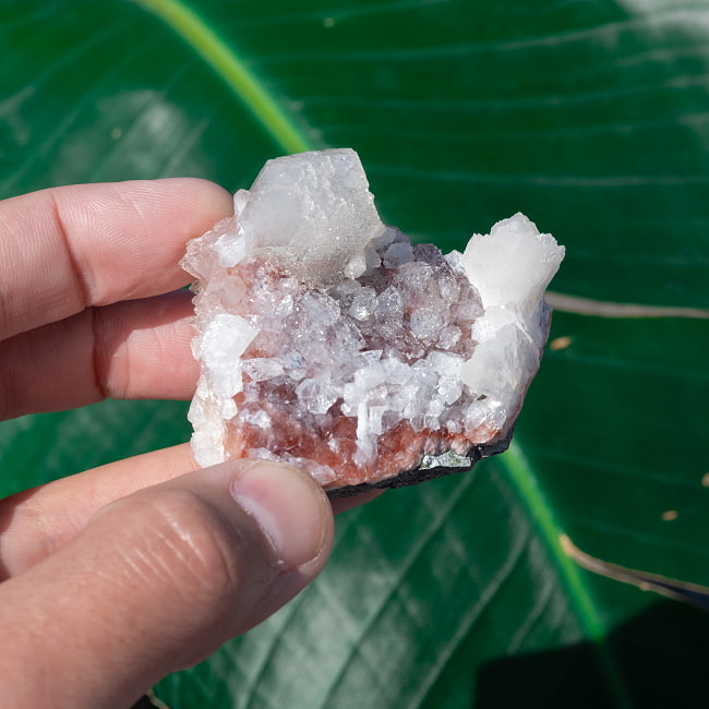 【一点物】 レッドアポフィライト原石 【88g】稀少石インド産・クラスターの写真クリスタル,ヒマラヤ産,原石,天然石,一点物,水晶,浄化,パワーストーン,クラスター,クォーツ