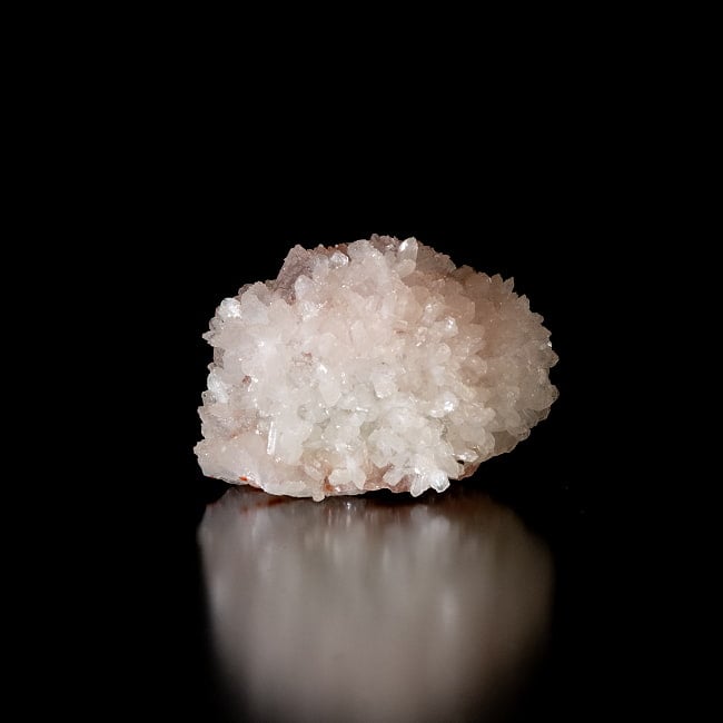 【一点物】 レッドアポフィライト原石 【64g】稀少石インド産・クラスター 4 - 別角度からの写真です