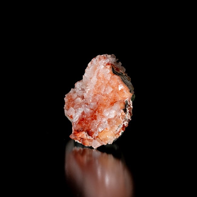 【一点物】 レッドアポフィライト原石 【53.5g】稀少石インド産・クラスター 2 - 別角度からの写真です