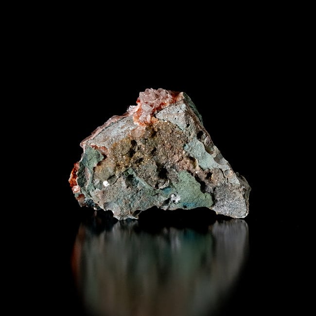 【一点物】 レッドアポフィライト原石 【53.5g】稀少石インド産・クラスター 3 - 別角度からの写真です