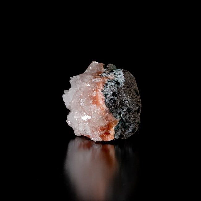 【一点物】 レッドアポフィライト原石 【56.5g】稀少石インド産・クラスター 2 - 別角度からの写真です