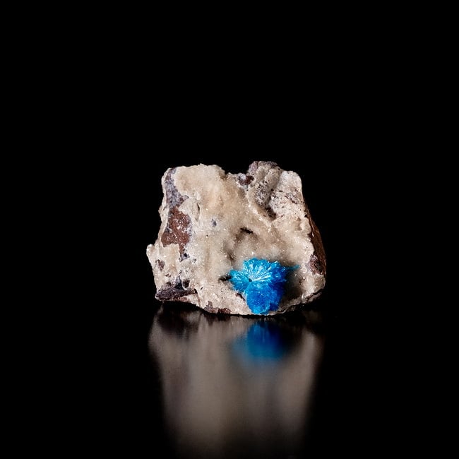 【一点物】 カバンサイト原石 【11g】インド産・稀少石 2 - インド・プネーで産出された非常に珍しい稀少石です。