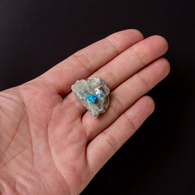 【一点物】 カバンサイト原石 【7.5g】インド産・稀少石 7 - このくらいのサイズ感になります。