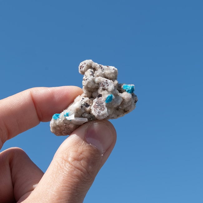 【一点物】 カバンサイト原石 【17g】インド産・稀少石 7 - 太陽光にかざすと美しさが際立ちます 。