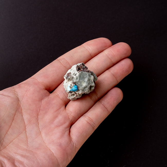 【一点物】 カバンサイト原石 【22g】インド産・稀少石 6 - このくらいのサイズ感になります。