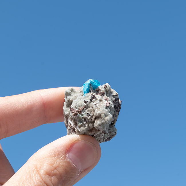 【一点物】 カバンサイト原石 【22g】インド産・稀少石 7 - 太陽光にかざすと美しさが際立ちます 。